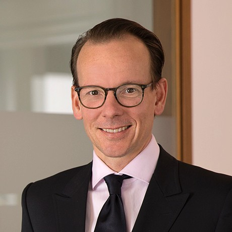 Dr. Kai Bender